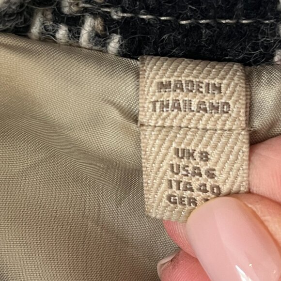 Burberry Grey Red Black 100% Wool Nova Plaid Coat - Picture 7 of 12